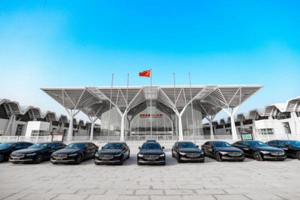 沃尔沃S90深耕外交领域 实力护航2025夏季达沃斯论坛